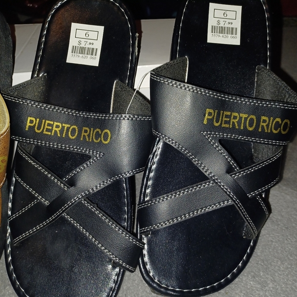 Sandals - Picture 2 of 3